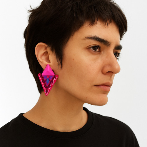 گوشواره زنانه سوزندوزی بلوچی روچ مدل مدرنیته