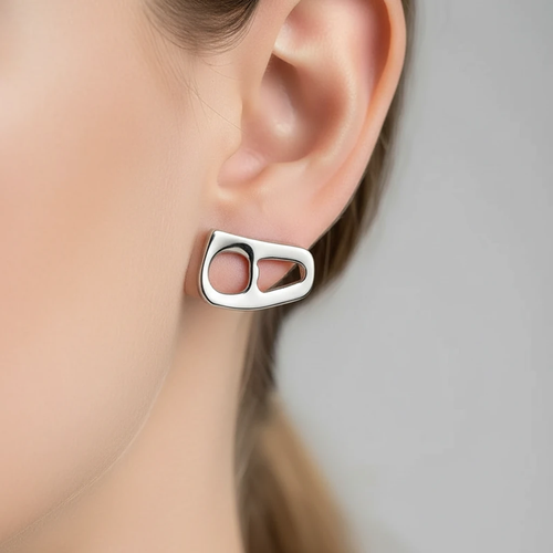 گوشواره زنانه طرح حرف ه نیمانی استیل نقرهای