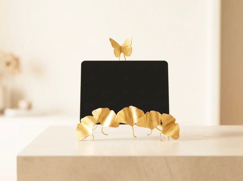 قاب عکس رومیزی برنجی دستساز مدل برگ نیلوفری - گالری عزیزی